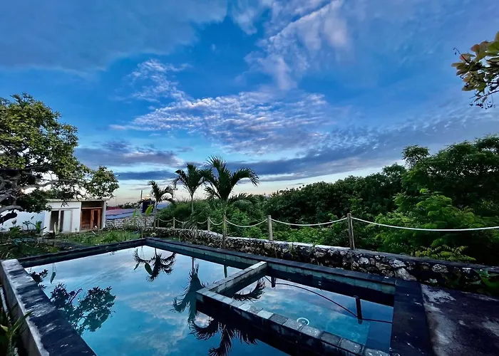 Hotel Sanctum Hotel&dive- Nusa Penida Ped